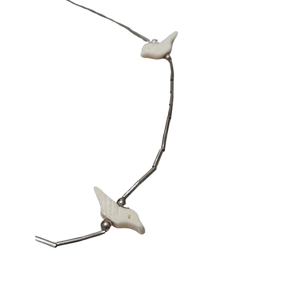 1970s Carved Bird Shell Beads Liquid Silver Single Strand Boho Necklace 16 Inch - Picture 6 of 8